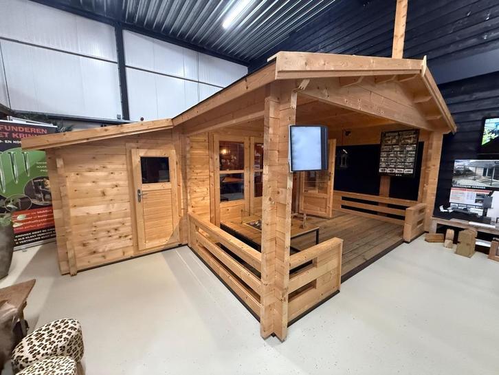 Blokhut Manchester 440x440 +overkapping showmodel Numansdorp, Tuin en Terras, Tuinhuizen, Gebruikt, Blokhut, Hout, 250 tot 500 cm