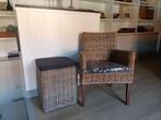 Rotan stoel met bijpassende hocker, Ophalen, Bruin, Riet of Rotan, Eén