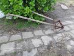 Oude hand ploeg, Tuin en Terras, Hand-tuingereedschap, Overige soorten, Gebruikt, Ophalen of Verzenden