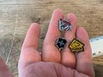 3 Stuks Pin Button Speld Speltje Victorinox & Puma Zakmes, Ophalen of Verzenden, Zo goed als nieuw