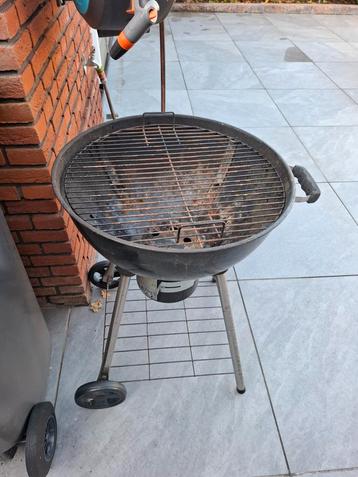 Barbecue - Gebruikt beschikbaar voor biedingen
