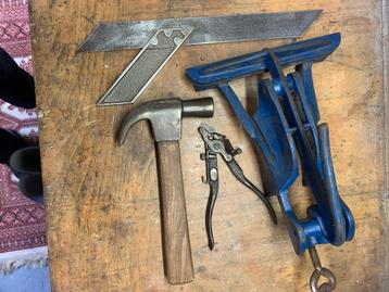 Antiek gereedschap, Zaagklem, Verstekhaak. beschikbaar voor biedingen