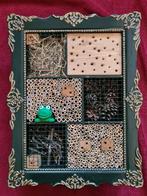 Groot insectenhotel, bijenhotel, barok, kikker, groen/goud, Ophalen of Verzenden, Nieuw