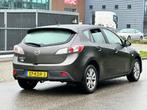 Mazda 3 1.6 GT-L Cruise*Stoelverwarming*Clima*LM velgen*Park, Auto's, Mazda, Origineel Nederlands, Te koop, Zilver of Grijs, 5 stoelen