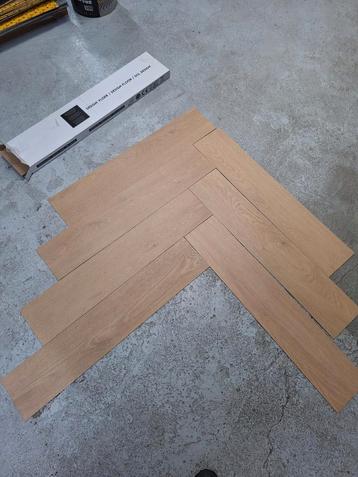 Pvc visgraat cotap 7100 - 39.2m² beschikbaar voor biedingen