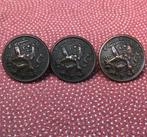 Knopen van militair uniform - 3 stuks, Ophalen of Verzenden, Landmacht, Nederland, Overige typen