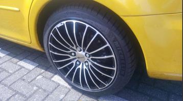 17" velgen met banden + losse zomerbanden (op Mazda 6 2002)