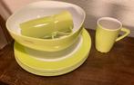 Mepal campingservies wit met lime groen., Caravans en Kamperen, Kampeeraccessoires, Ophalen of Verzenden, Zo goed als nieuw