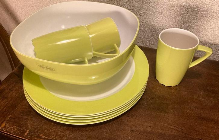 Mepal campingservies wit met lime groen., Caravans en Kamperen, Kampeeraccessoires, Zo goed als nieuw, Ophalen of Verzenden
