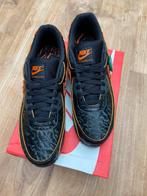 Nike Air Max 90 QS Vulcano maat 45, Zwart, Nike, Nieuw, Ophalen of Verzenden