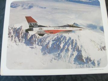 F-16 foto officiële prent achter op tekening en beschrijving beschikbaar voor biedingen