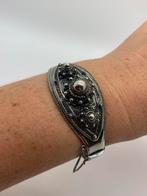 X121 Prachtige zilveren streekdracht armband, Sieraden, Tassen en Uiterlijk, Antieke sieraden, Ophalen of Verzenden, Zilver, Armband