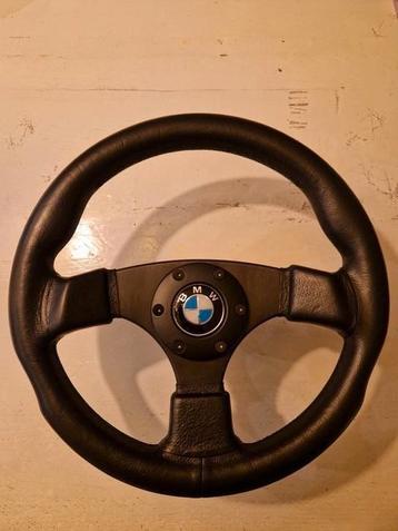 RAID13 Autostuur geen MOMO diameter 32cm | Almere Zeist beschikbaar voor biedingen