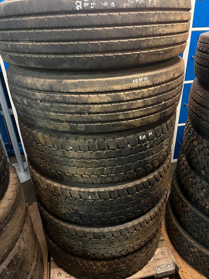 Set banden 225/75/17,5 & 205/75/17,5 op 6 gaats velgen, Auto-onderdelen, Vrachtwagen-onderdelen, Overige merken, Overige Auto-onderdelen