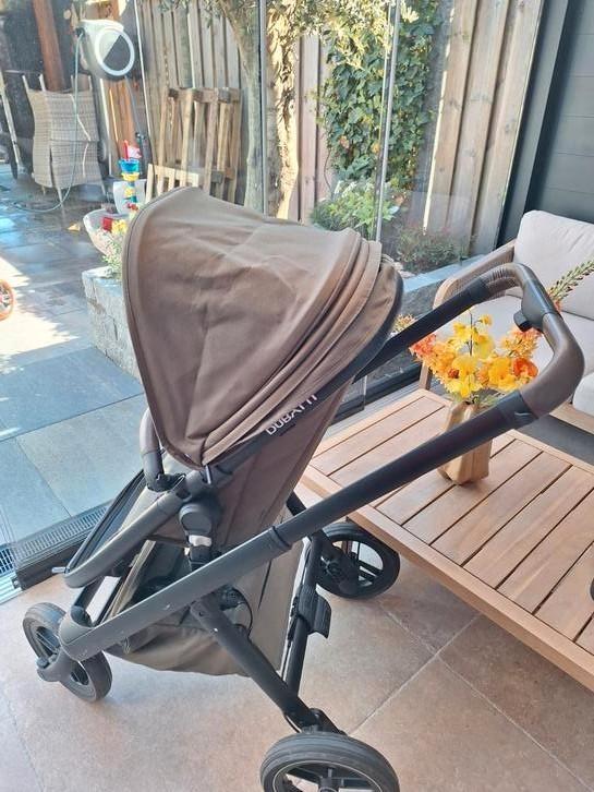 Dubatti kinderwagen, Kinderen en Baby's, Buggy's, Zo goed als nieuw, Overige merken, Regenhoes, Ophalen