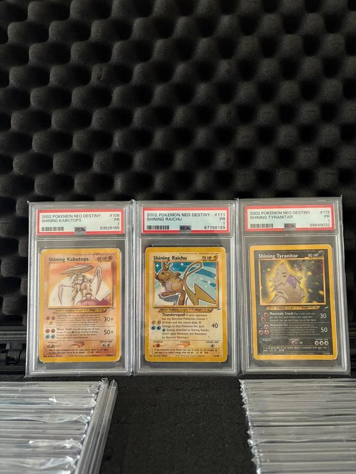 Shining kaartjes tekoop prijs in beschrijving!, Hobby en Vrije tijd, Verzamelkaartspellen | Yu-gi-Oh!, Zo goed als nieuw, Ophalen of Verzenden