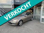 Mercedes-Benz C-klasse 180 CGI BlueEFFICIENCY Business Class, Achterwielaandrijving, 1796 cc, Beige, Bedrijf