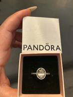 Pandora Ovale Sprankelende Ring - Maat 60, Sieraden, Tassen en Uiterlijk, Ringen, Ophalen, 20 of groter, Zo goed als nieuw, Met edelsteen
