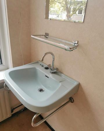 Vintage Sphinx lichtblauwe wastafel  beschikbaar voor biedingen