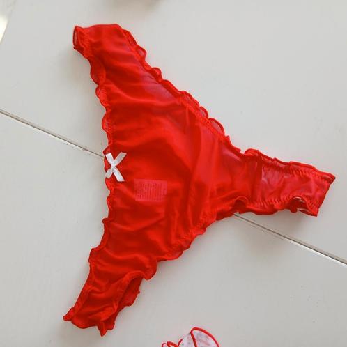 Set satijnen strings 9x xl ook los te koop, Kleding | Dames, Ondergoed en Lingerie, String, Ophalen of Verzenden