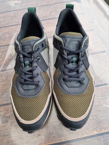 Sportschoenen  beschikbaar voor biedingen