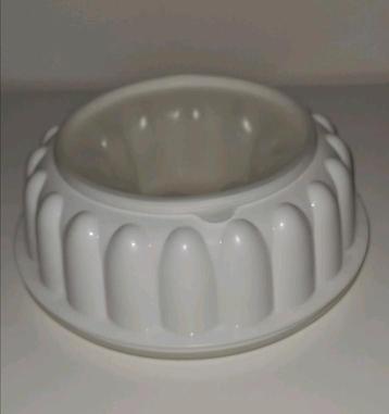 Puddingvorm tupperware beschikbaar voor biedingen