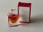 Lancôme La Vie Est Belle Intensément Miniatuur, Sieraden, Tassen en Uiterlijk, Uiterlijk | Parfum, Ophalen of Verzenden, Zo goed als nieuw