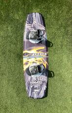 Wakeboard Jobe Hybrid 140 en Riot binding mt 46, Watersport en Boten, Ophalen, Gebruikt, Board en Schoenen