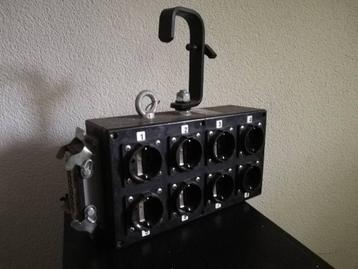 H16 break out box 8 x schuko beschikbaar voor biedingen