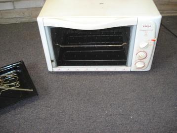 tefal grill 26 L  inc spit etc   / werkend te zien  beschikbaar voor biedingen