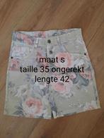 Mooie korte broek maat s bloemen, Ophalen of Verzenden, Zo goed als nieuw, Kort