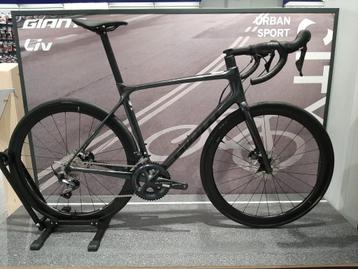 Nieuw: Giant TCR Advanced Pro Disc maat ML Carbon racefiets beschikbaar voor biedingen