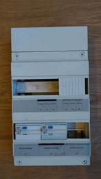 Hager groepenkast met 2 aardlekschakelaars, Doe-het-zelf en Verbouw, Elektra en Kabels, Ophalen of Verzenden, Gebruikt, Overige typen