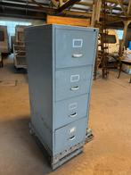 vintage Gispen ladekast 135cm hoog., Ophalen, Minder dan 50 cm, Gebruikt, 100 tot 150 cm