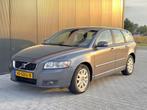 Volvo V50 2.0 Summum/Leder/High end audio/145PK/Facelift mod, 4 cilinders, Zilver of Grijs, 1999 cc, 5 stoelen