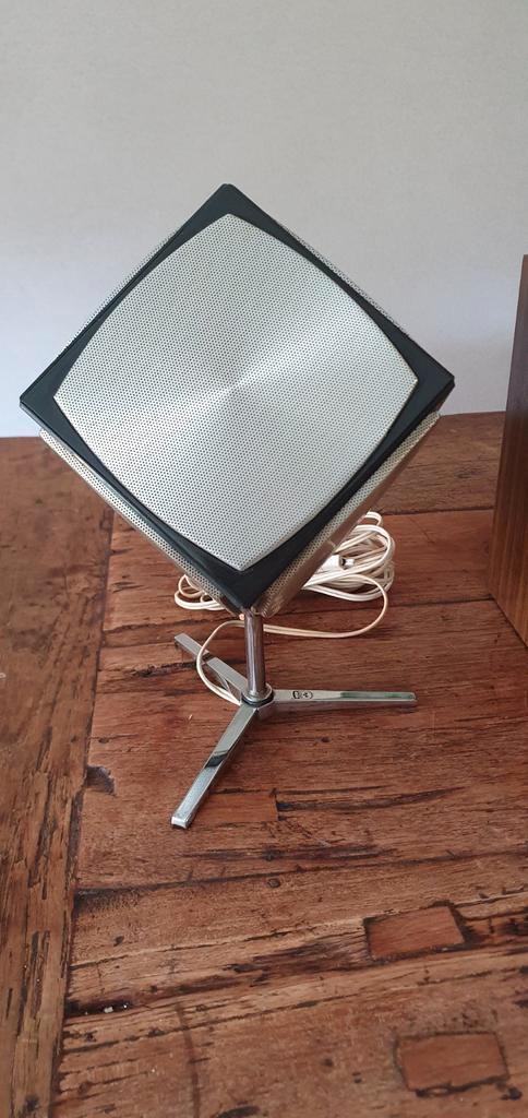 Vintage Grundig cube speakers met Grundig bass box 402, Audio, Tv en Foto, Professionele Audio-, Tv- en Video-apparatuur, Audio