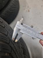 Kia Rio Winterbanden met stalen velgen en wieldoppen, Gebruikt, 15 inch, Banden en Velgen, Personenwagen