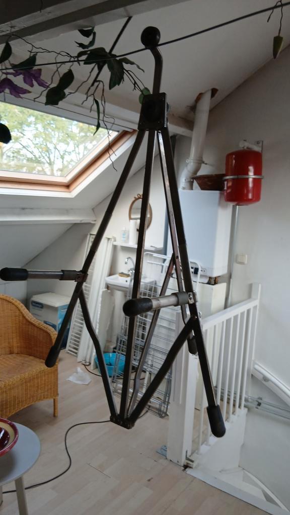 Gitaarstandaard - Stevig en Betrouwbaar, Huis en Inrichting, Slaapkamer | Beddengoed, Gebruikt, Overige typen, Overige maten, Zwart