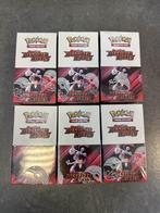 Pokémon Destined Rivals Halve Booster Box (18 packs) sealed, Ophalen of Verzenden, Nieuw, Boosterbox, Foil