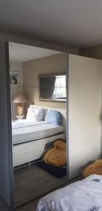 Kledingkast zweefdeur 200x60 als nieuw ., Huis en Inrichting, 200 cm of meer, Ophalen of Verzenden, Zo goed als nieuw, 200 cm of meer