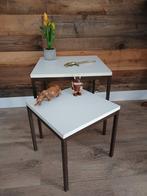 Twee vintage Brabantia tafeltjes bijzettafeltjes, 45 tot 60 cm, Minder dan 55 cm, Rond, Ophalen of Verzenden
