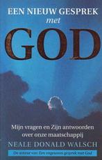 Een nieuw gesprek met God - Neale Donald Walsch, Boeken, Gelezen, Achtergrond en Informatie, Ophalen of Verzenden, Spiritualiteit algemeen