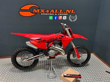 KTM Gas Gas MC 250 2-takt 2025 Nieuw ! no KTM 250 SX beschikbaar voor biedingen