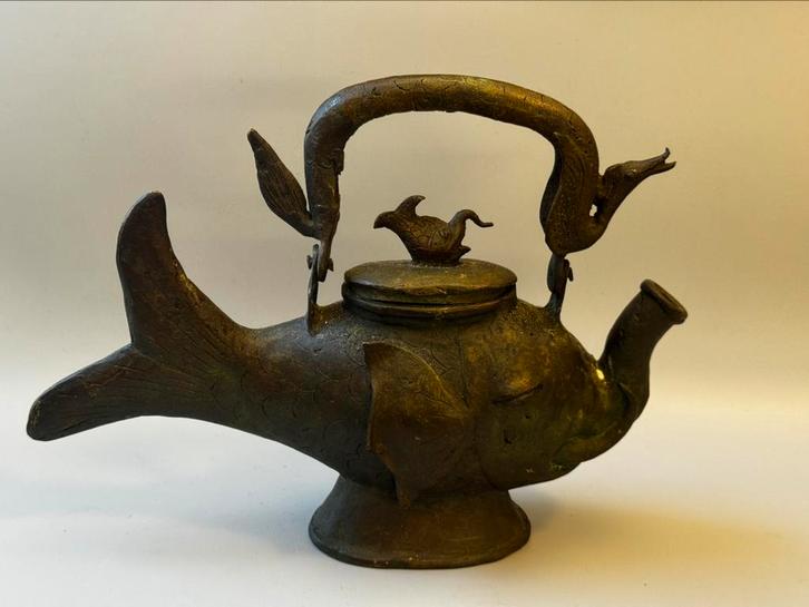 Aziatische bronzen theepot / olielamp., Antiek en Kunst, Antiek | Koper en Brons, Ophalen of Verzenden