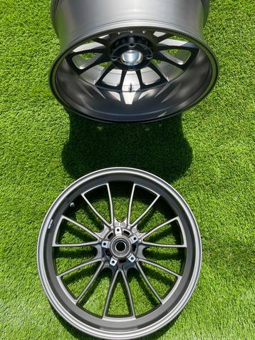 Ducati X-Diavel 1260 velgen set beschikbaar voor biedingen