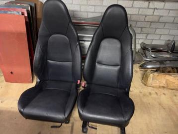 Mazda MX5 kuipstoelen beschikbaar voor biedingen