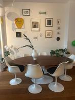 Ovale tafel met 6 draaibare stoelen (tulip model), Huis en Inrichting, Ophalen, Gebruikt, 4 tot 6 stoelen