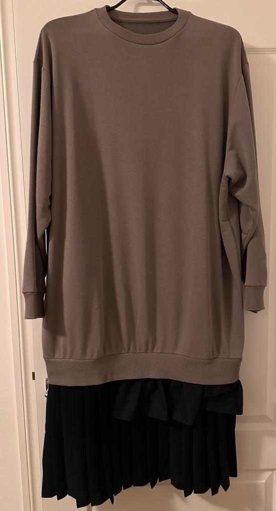MM6 Margiela Jurk Dress Oversize M, Kleding | Dames, Jurken, Zo goed als nieuw, Bruin, Onder de knie, Ophalen of Verzenden