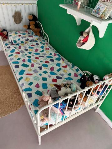 Ikea Minnen Meegroei Bed (incl matras en lattenbodem) beschikbaar voor biedingen