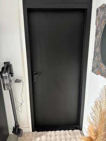 Binnendeur opdek matzwart met stalen kozijn: 201x83cm NIEUW beschikbaar voor biedingen